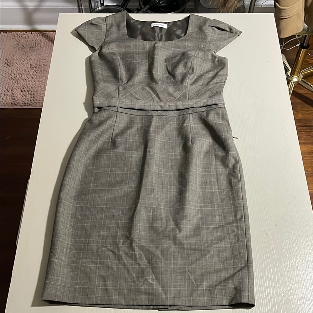 Calvin Klein Gray Square Neck Sheath Dress Knee-Length- Size 2